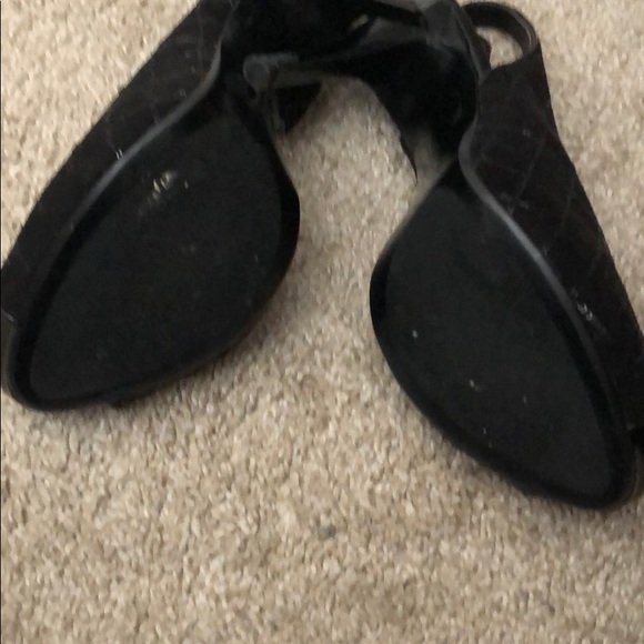 Black peep toe shoe - Picture 4 of 4